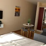 Premier Ar Apartment